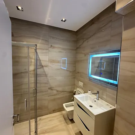 Apartamens 2 Shëngjin